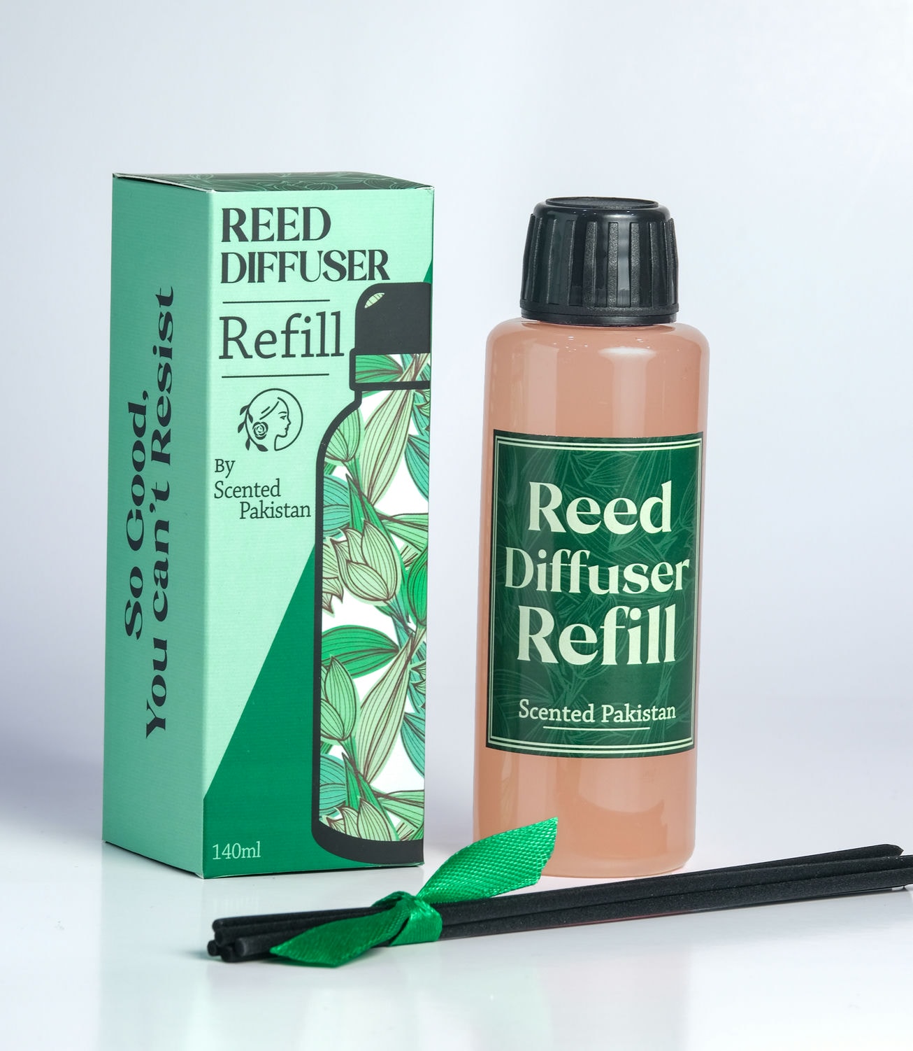 Houseery Reed Diffuser Oil Refill 140ml – Long-Lasting Fragrance Oil with Reed Sticks