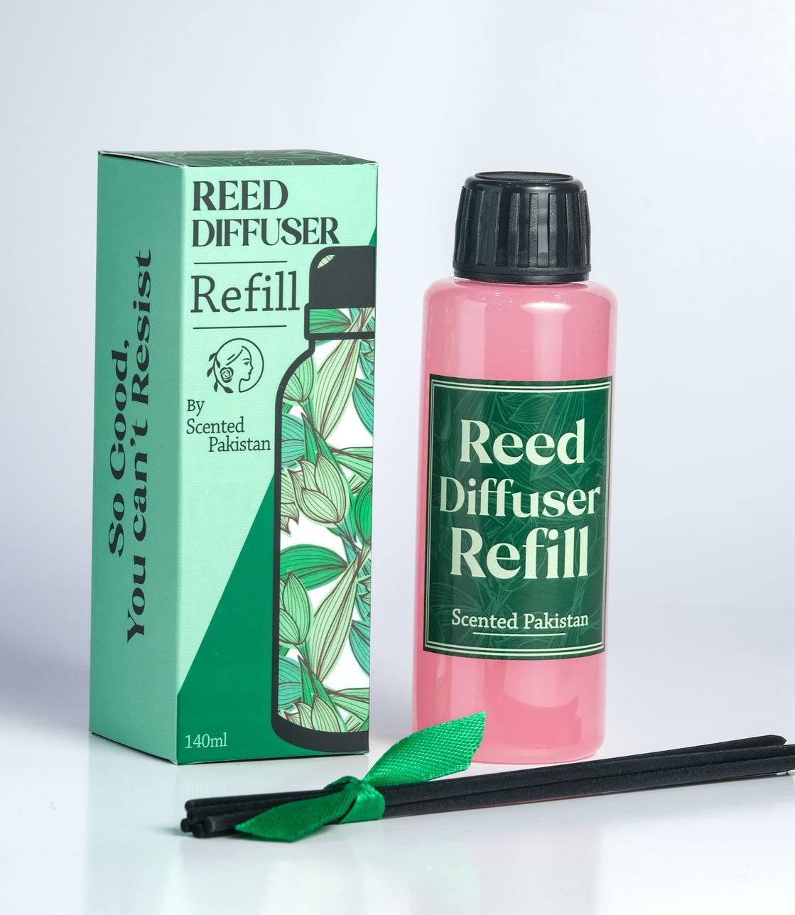 Houseery Reed Diffuser Oil Refill 140ml – Long-Lasting Fragrance Oil with Reed Sticks